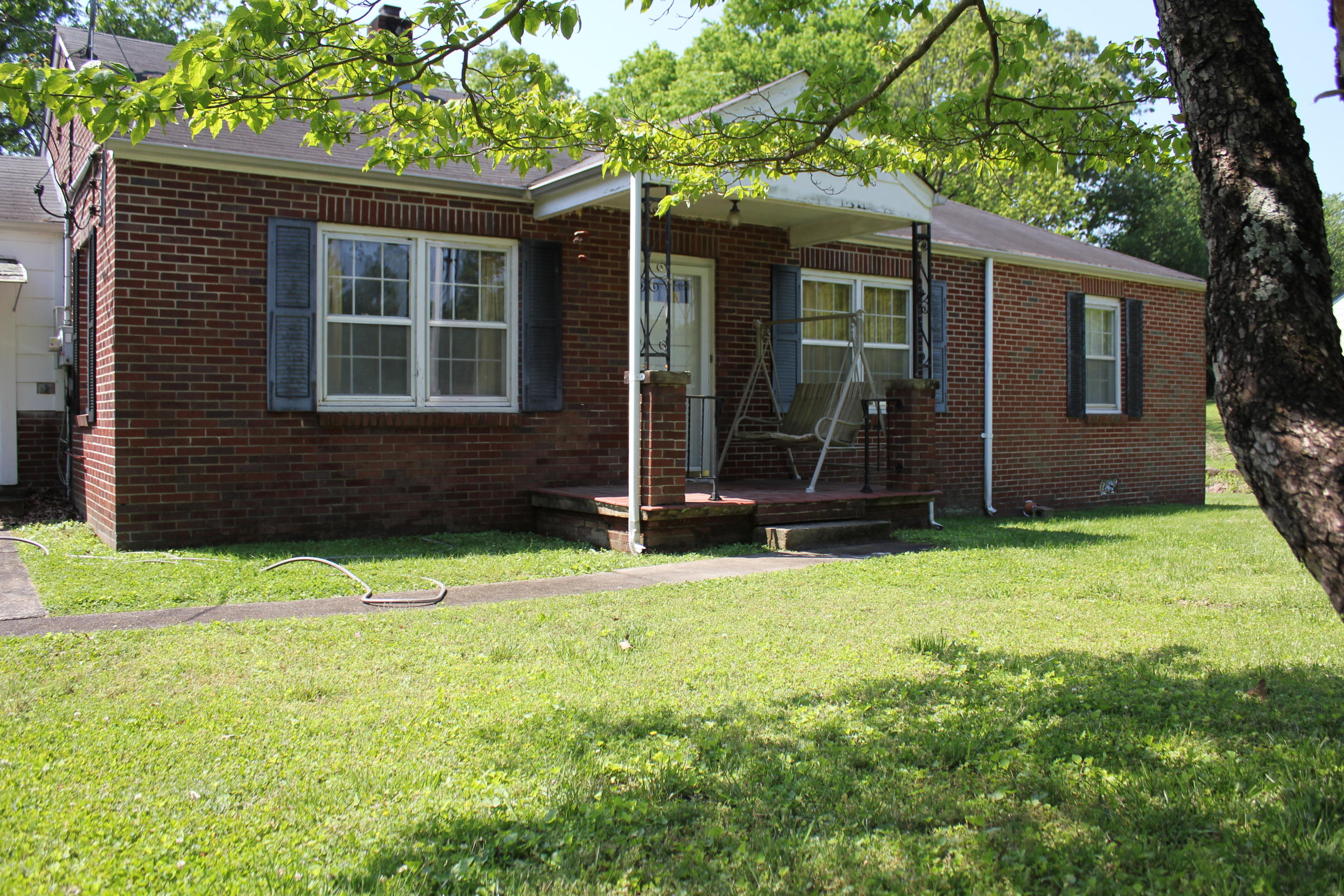 1424 Williams Road Hixson, TN 37343 - Photo 2 of 24 IMG_4281