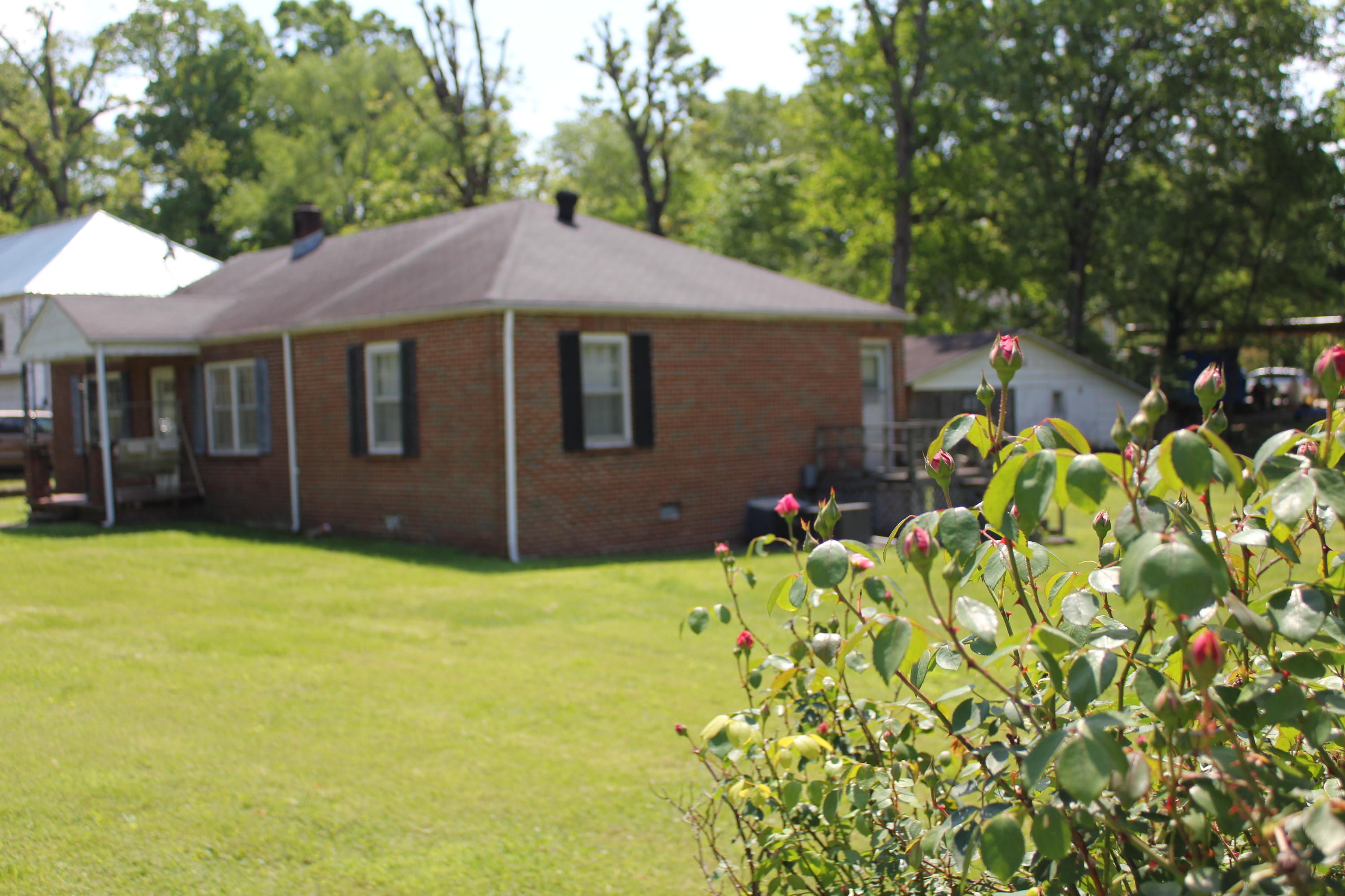 1424 Williams Road Hixson, TN 37343 - Photo 3 of 24 IMG_4285