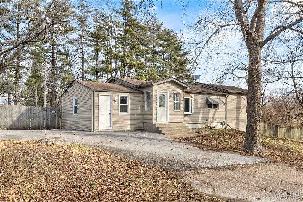 600 East Center Street Troy, IL 62294 - Photo 3 of 25