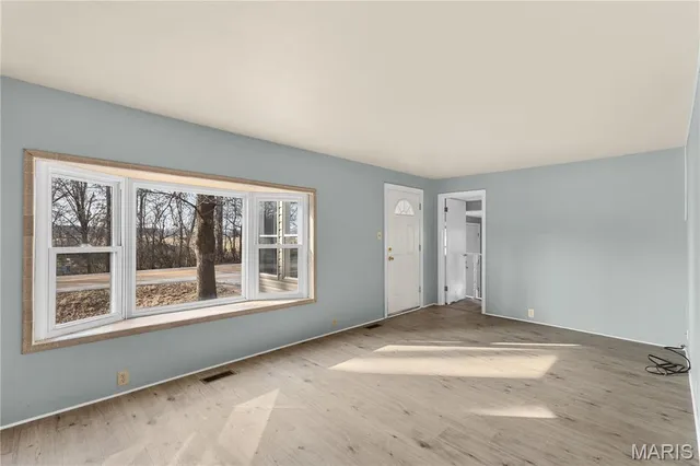 $215,000 | 600 East Center Street, Troy, IL 62294