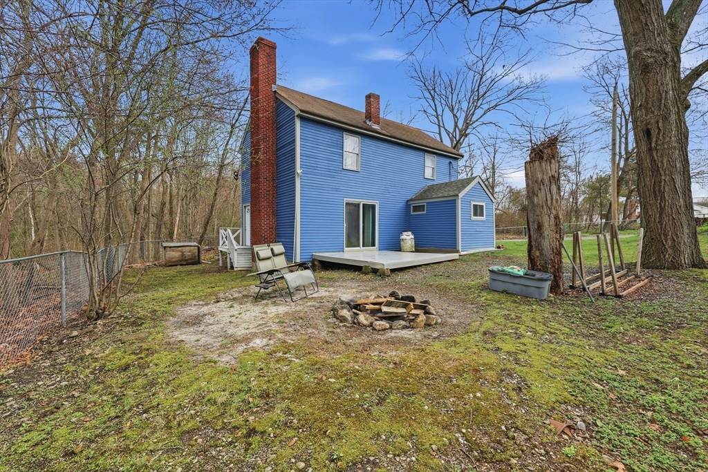 8 Stones Corner Road Berlin, MA 01503 - Photo 30 of 33