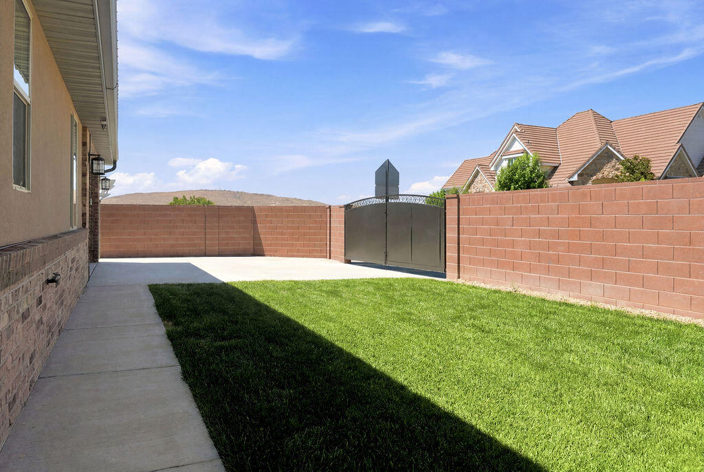 722 East 1070th Street South St. George, UT 84790 - Photo 51 of 60 LAB_3223