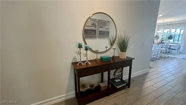 a view of a livingroom with furniture