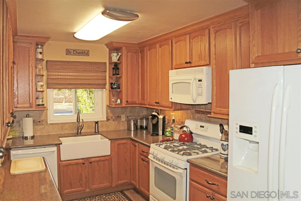 9244 Ruffin Road Santee, CA 92071 - Photo 3 of 5 Gallery Image 3