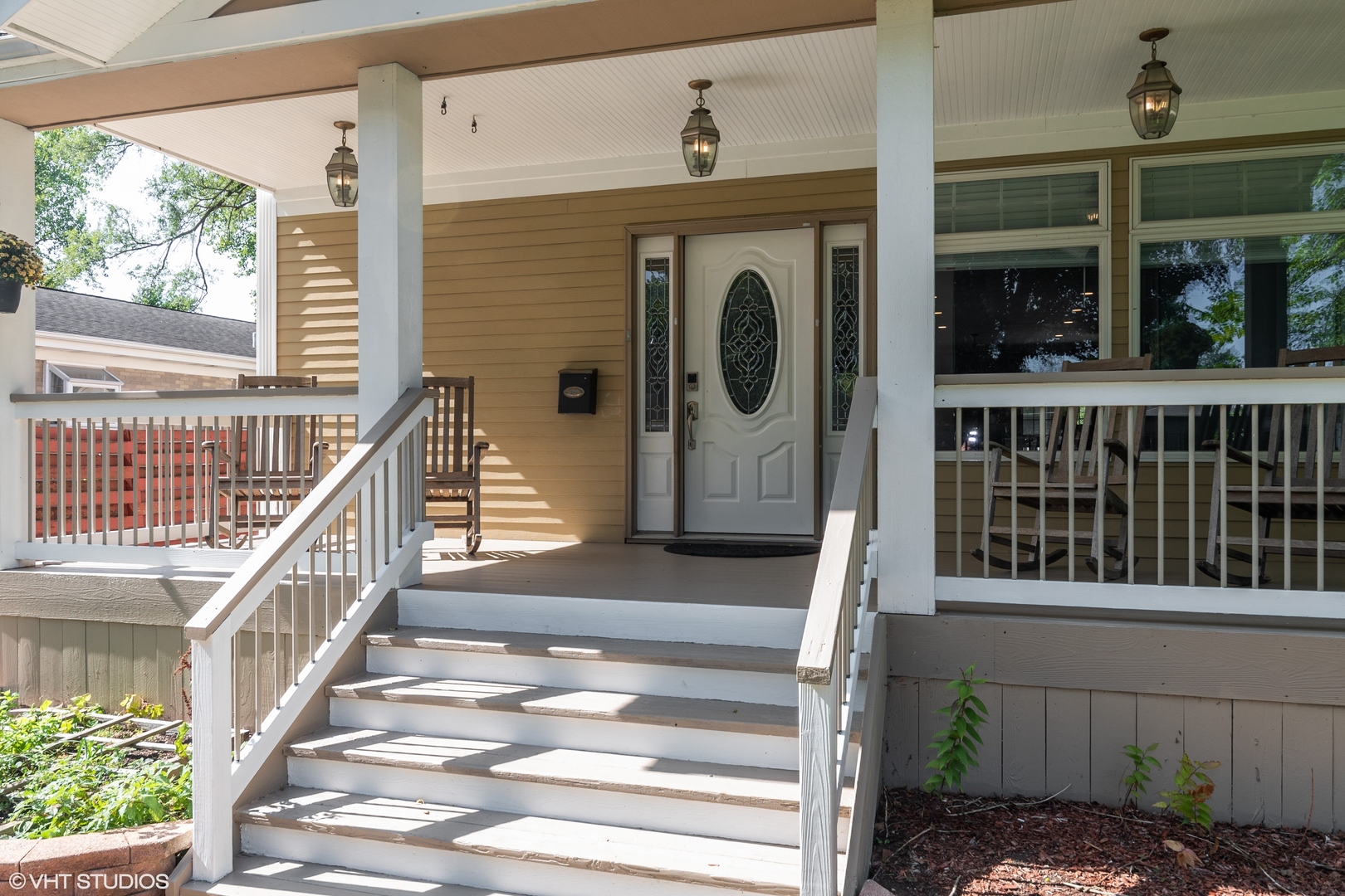482 Sumac Road Highland Park, IL 60035 - Photo 2 of 29 a view of entryway with a front door