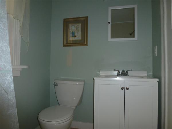 5 Larchmont Road Salem, MA 01970 - Photo 7 of 15 Gallery Image 7