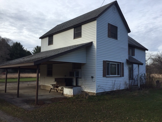 297 North Ferris Road Sumner, MI 48889 - Photo 2 of 30 1809669-1.JPG