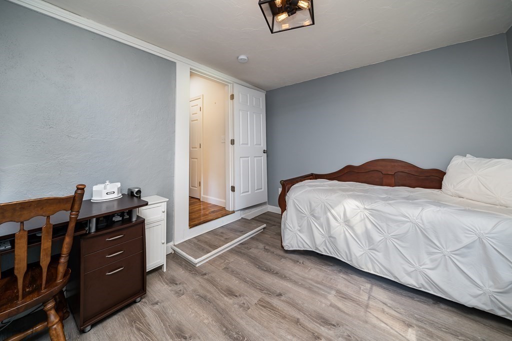 504 Maple Street Franklin, MA 02038 - Photo 16 of 39 Gallery Image 16