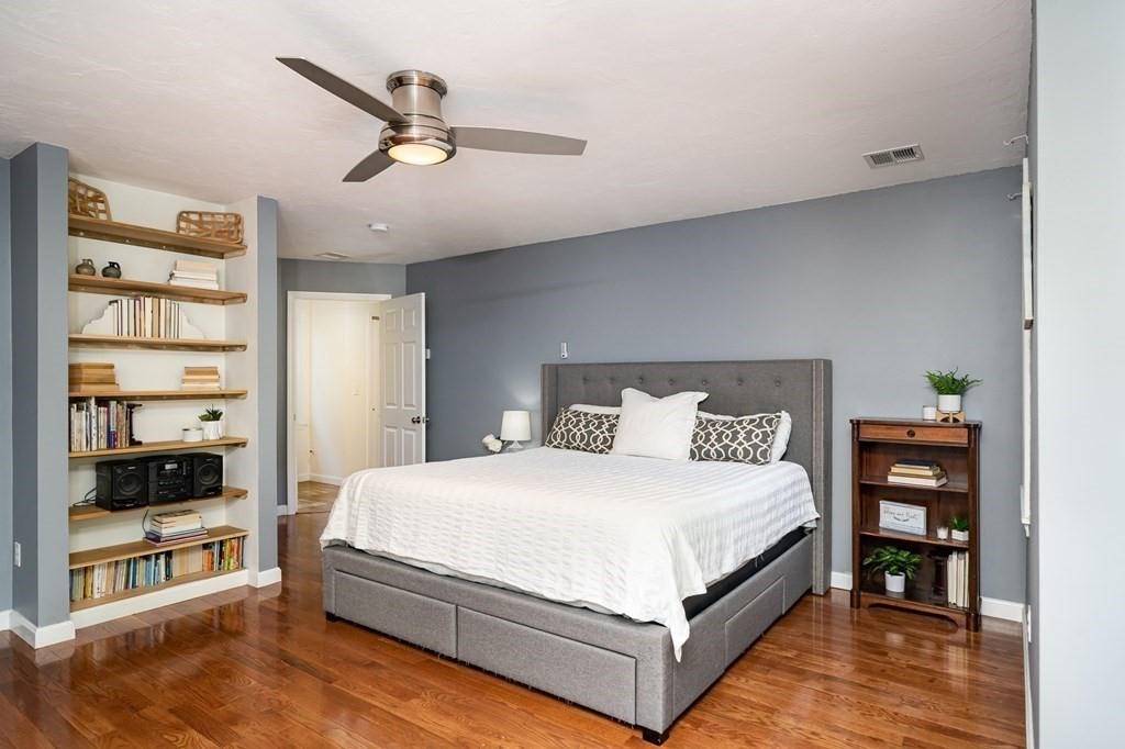 504 Maple Street Franklin, MA 02038 - Photo 23 of 39 Gallery Image 23