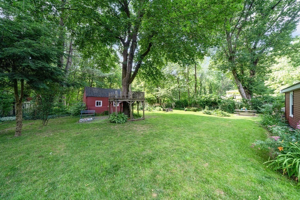 504 Maple Street Franklin, MA 02038 - Photo 35 of 39 Gallery Image 35