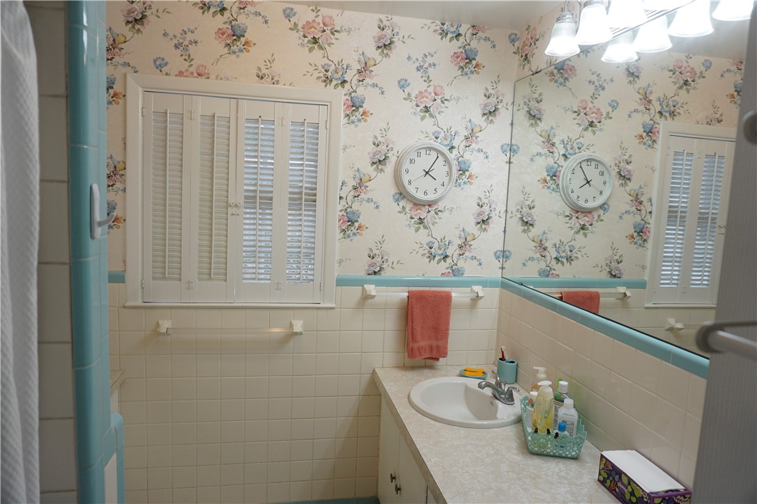 713 Magnolia Drive Waycross, GA 31501 - Photo 6 of 25 Owners' bath