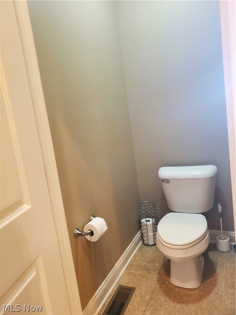 8261 Rodgers Road Lodi, OH 44254 - Photo 22 of 35 Master private commode.