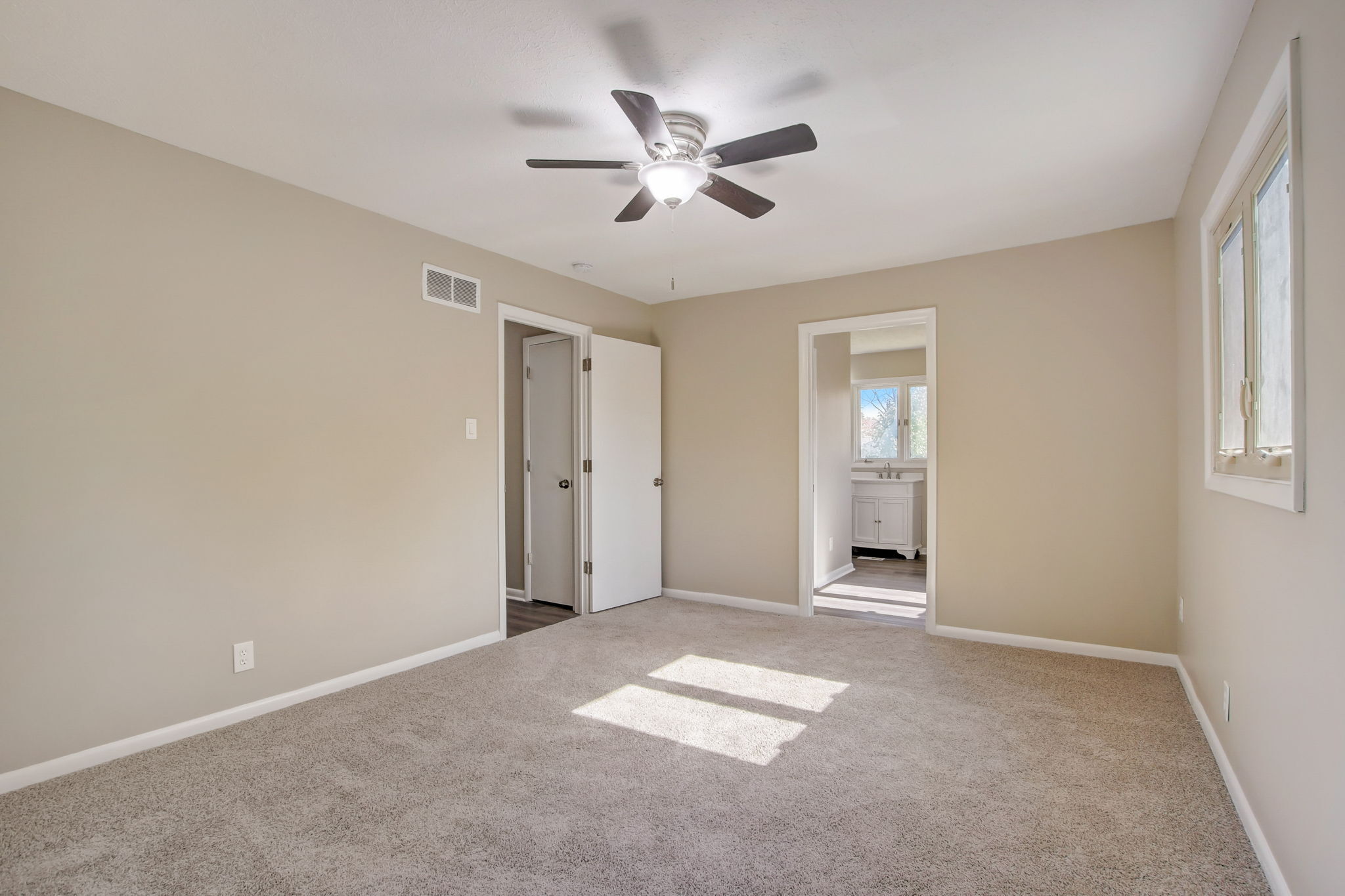 9035 Colgate Street Indianapolis, IN 46268 - Photo 11 of 16