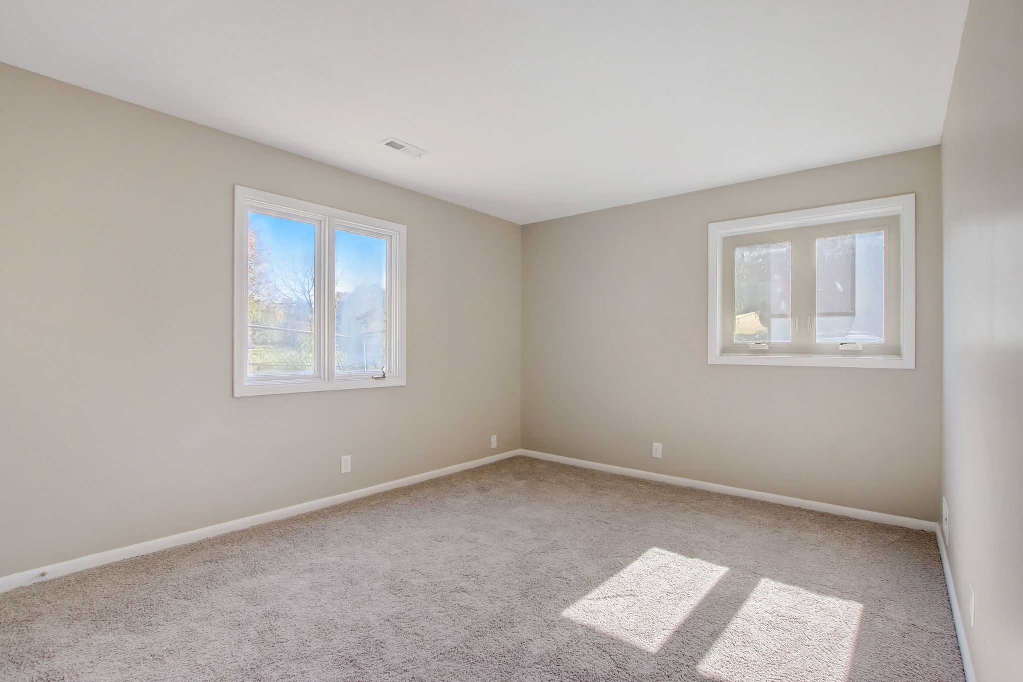 9035 Colgate Street Indianapolis, IN 46268 - Photo 13 of 16