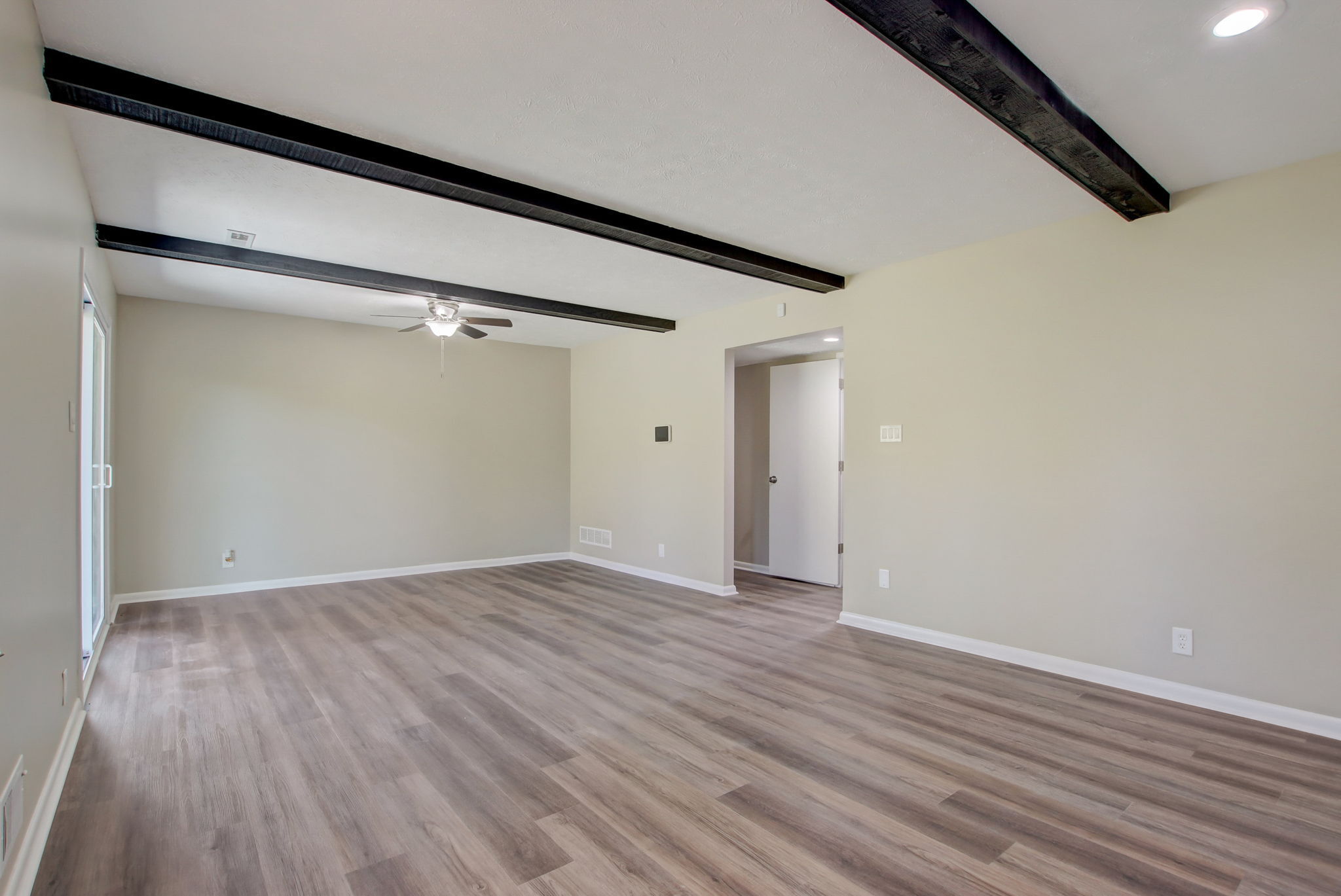 9035 Colgate Street Indianapolis, IN 46268 - Photo 3 of 16