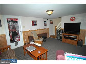 547 R Upland Avenue Reading, PA 19611 - Photo 12 of 12 Family Room