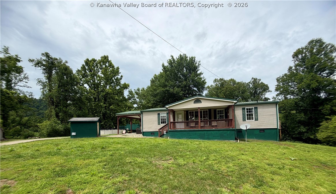 136 Rocky Hl Road Chapmanville, WV 25508 - Photo 3 of 24 Gallery Image 3