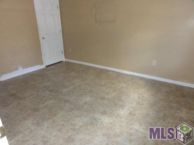 1402 Cross Road Morgan City, LA 70380 - Photo 7 of 11 Master Bedroom