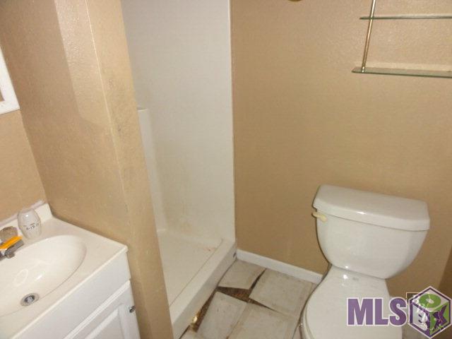 1402 Cross Road Morgan City, LA 70380 - Photo 8 of 11 Master Bathroom