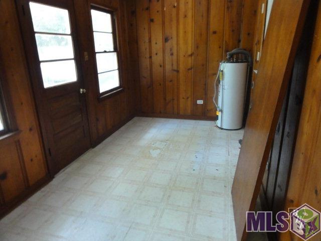 1402 Cross Road Morgan City, LA 70380 - Photo 9 of 11 Additional Inside 1