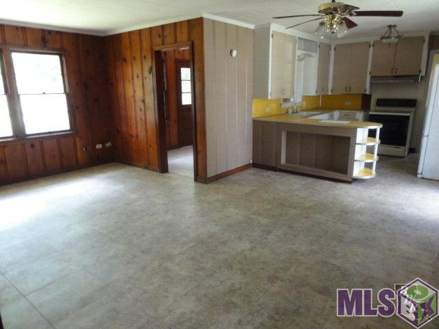 1402 Cross Road Morgan City, LA 70380 - Photo 10 of 11 Additional Inside 2