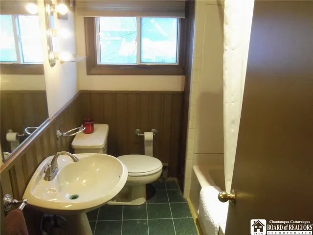 $105,000 | 14 West Lucas Avenue, Dunkirk, NY 14048