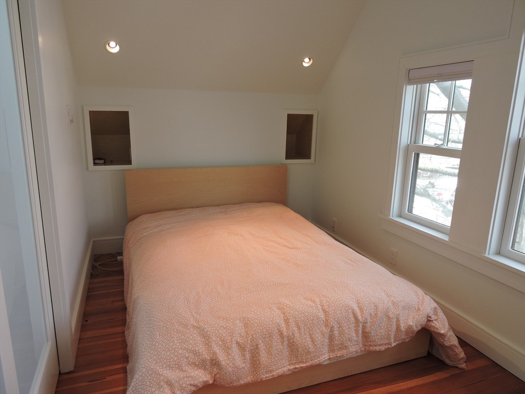 77 Highland Road Somerville, MA 02144 - Photo 17 of 25