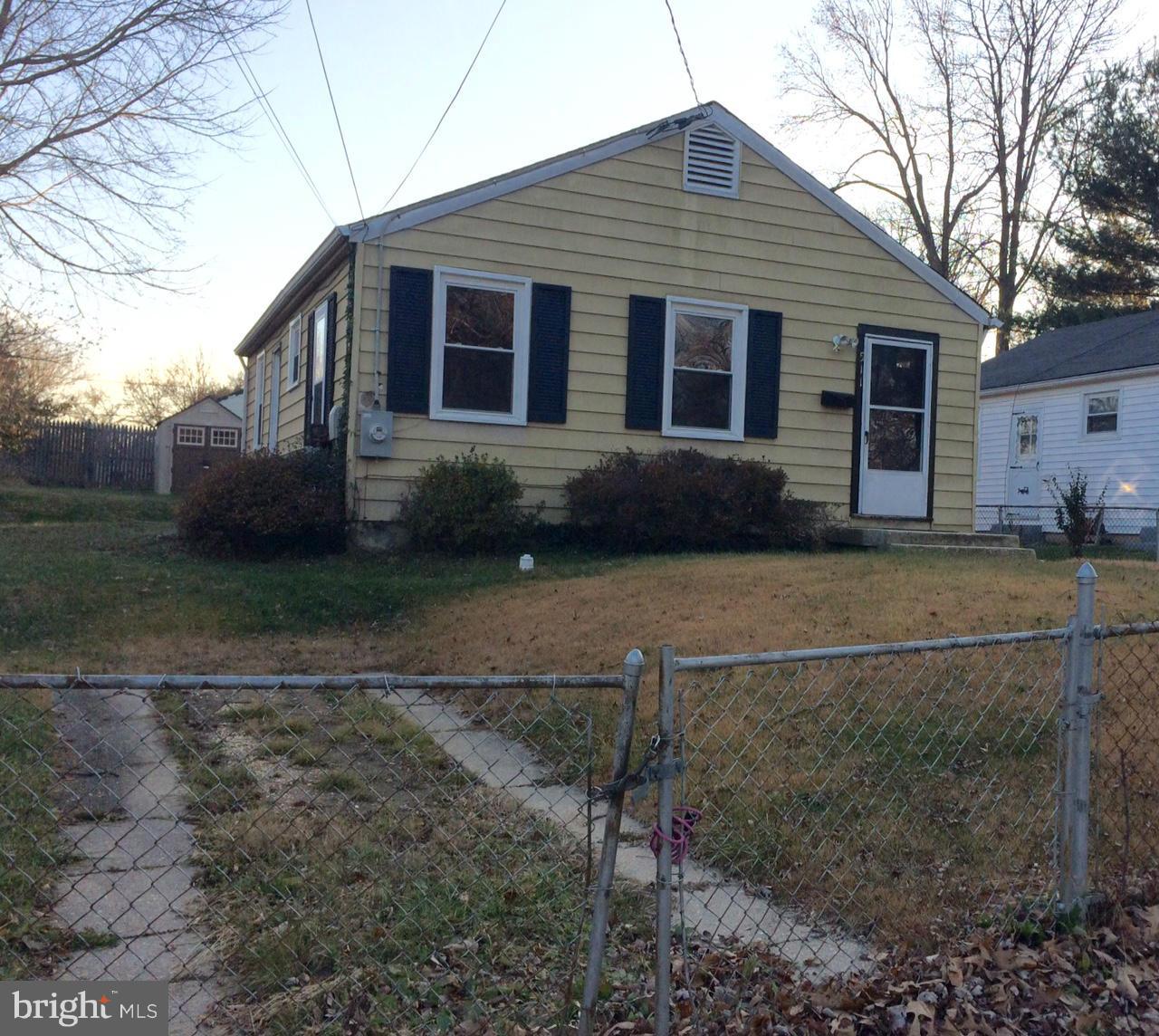 511 Pinewood Road Rockville, MD 20850 - Photo 13 of 16 Exterior (Front)