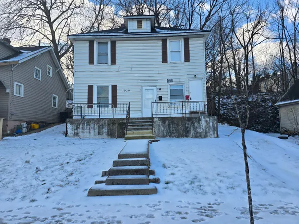$950 | 1920 Melrose Avenue Northwest, Unit 1, Roanoke, VA 24017