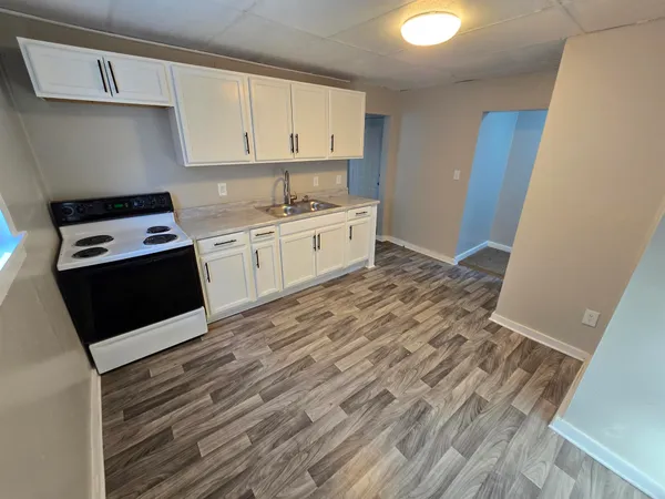 $950 | 1920 Melrose Avenue Northwest, Unit 1, Roanoke, VA 24017