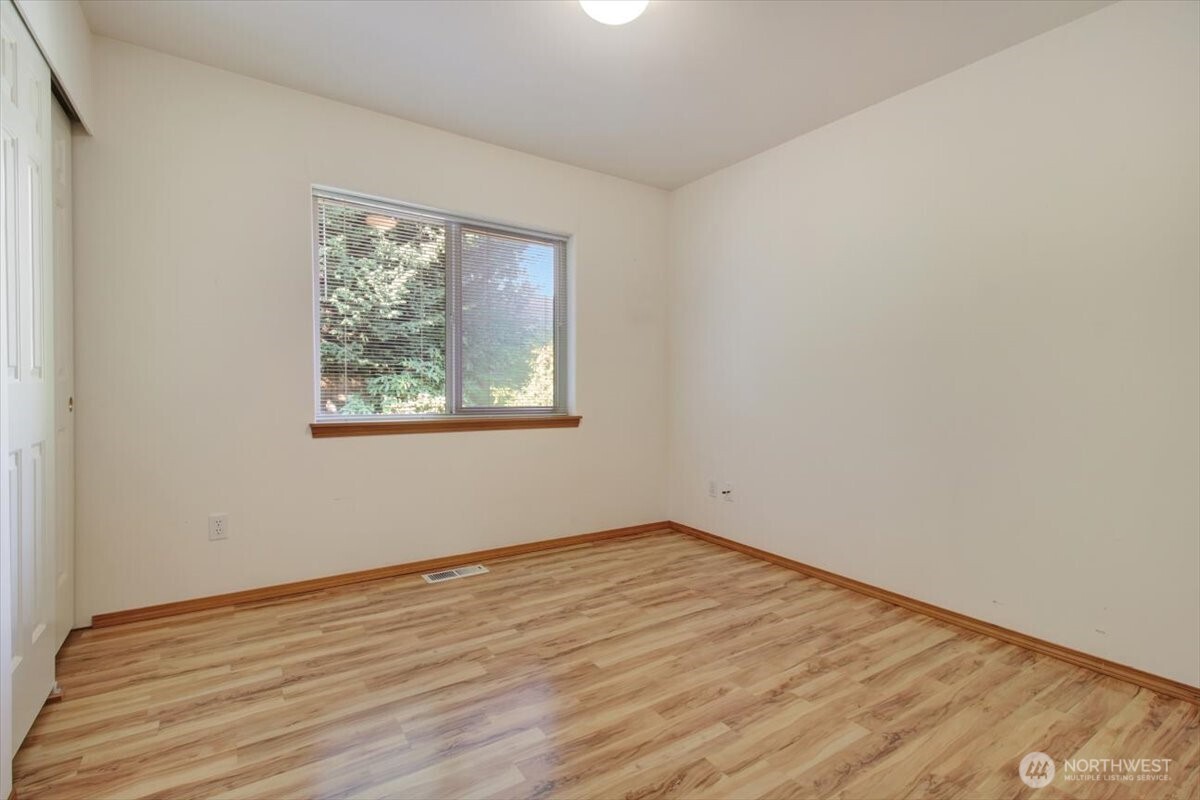 14114 Beverly Park Road, Unit A Edmonds, WA 98026 - Photo 23 of 37 Gallery Image 23
