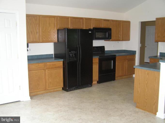 9161 Lothian Road King George, VA 22485 - Photo 5 of 13 Kitchen