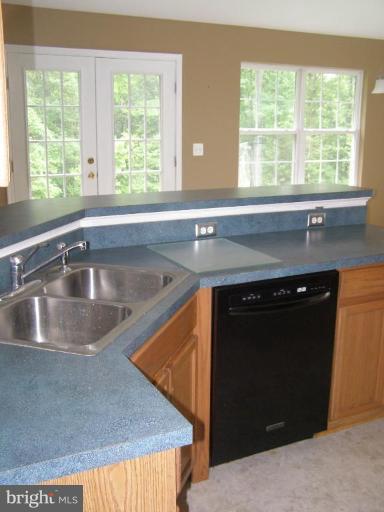 9161 Lothian Road King George, VA 22485 - Photo 8 of 13 Kitchen/Dining Room