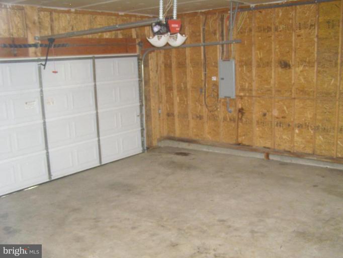 9161 Lothian Road King George, VA 22485 - Photo 9 of 13 Garage 1