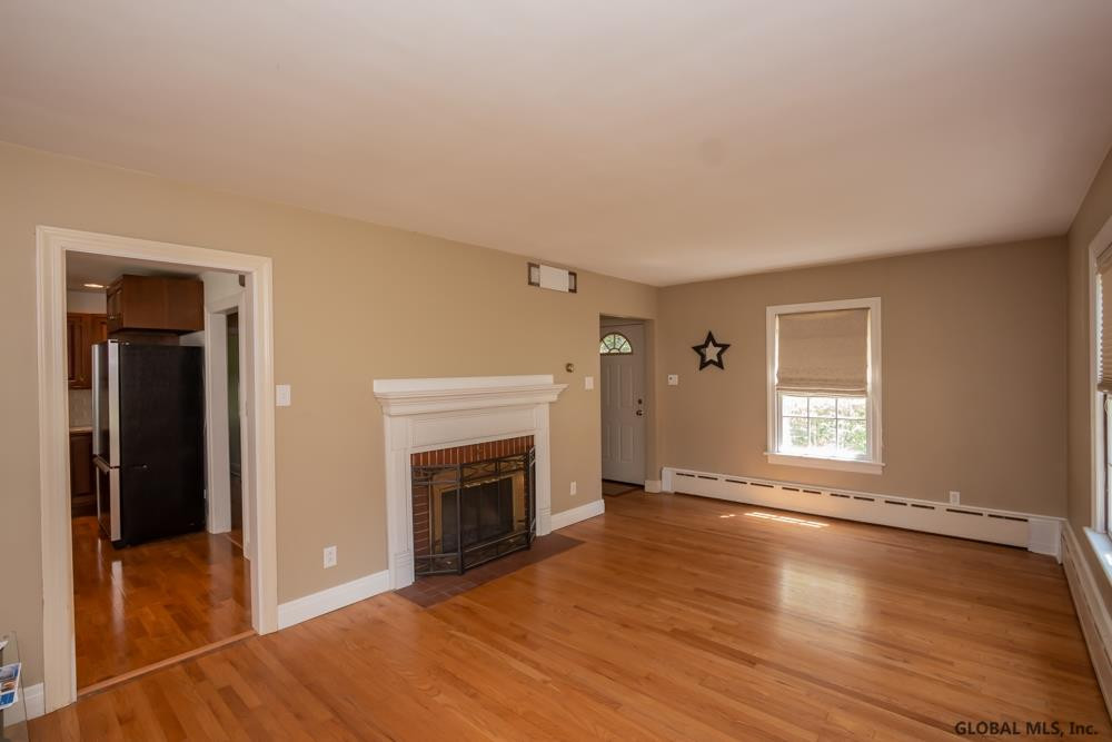 863 Lisha Kill Road Niskayuna, NY 12309 - Photo 13 of 29 Photo 13