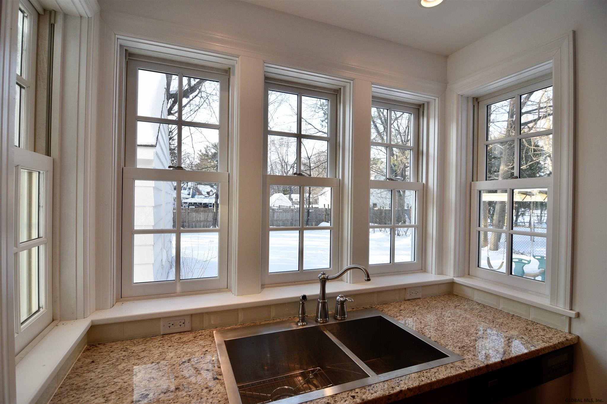 863 Lisha Kill Road Niskayuna, NY 12309 - Photo 6 of 29 Photo 6