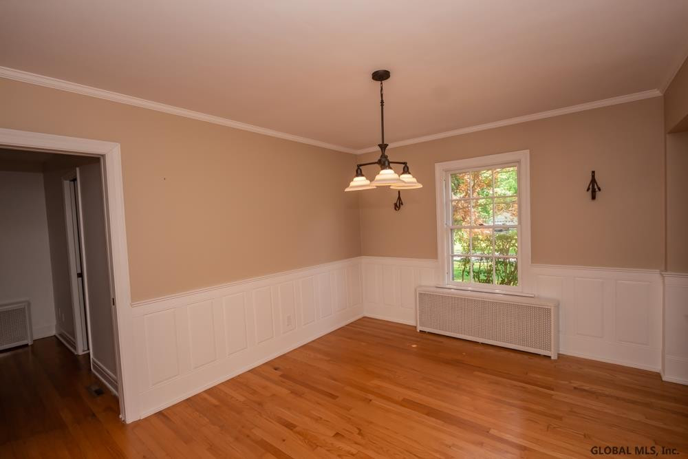 863 Lisha Kill Road Niskayuna, NY 12309 - Photo 9 of 29 Photo 9