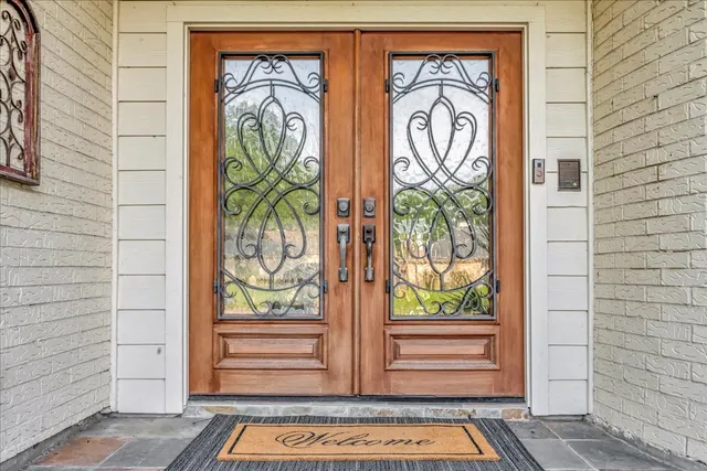 a view of entrance door of the house