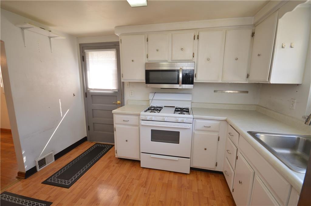 122 Fitzsimmons Road Monroeville, PA 15239 - Photo 19 of 47 Gallery Image 19