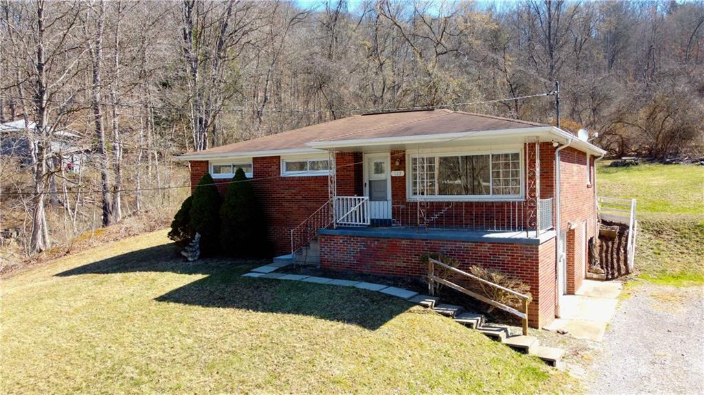 122 Fitzsimmons Road Monroeville, PA 15239 - Photo 2 of 47 Gallery Image 2