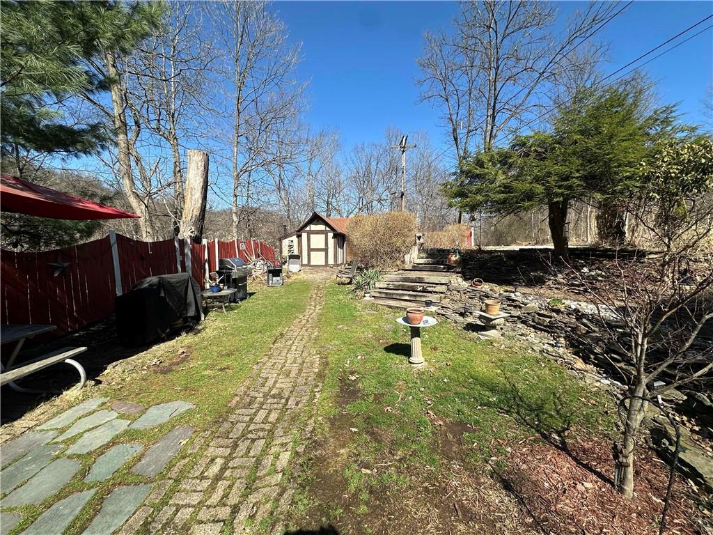 122 Fitzsimmons Road Monroeville, PA 15239 - Photo 47 of 47 yard for cottage