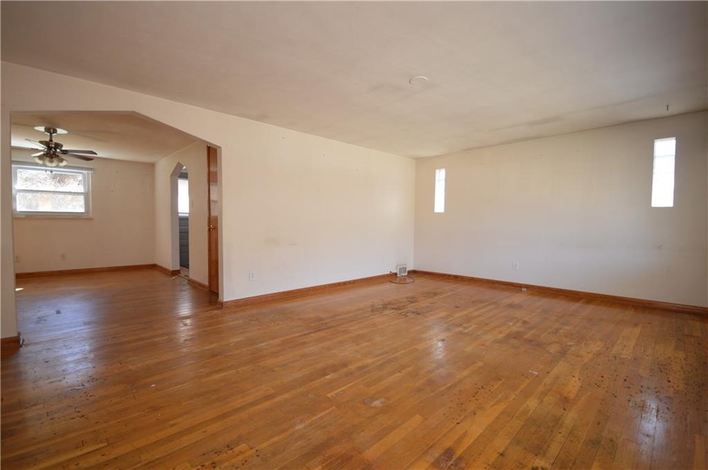 122 Fitzsimmons Road Monroeville, PA 15239 - Photo 6 of 47 Gallery Image 6