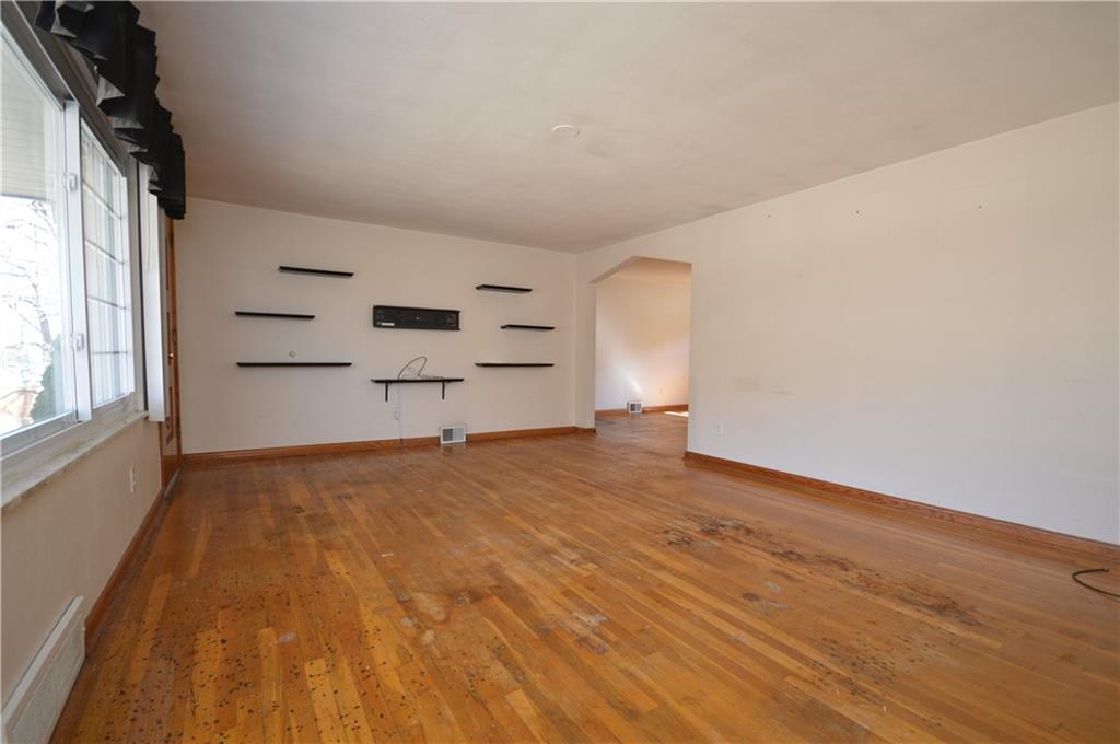 122 Fitzsimmons Road Monroeville, PA 15239 - Photo 7 of 47 Gallery Image 7