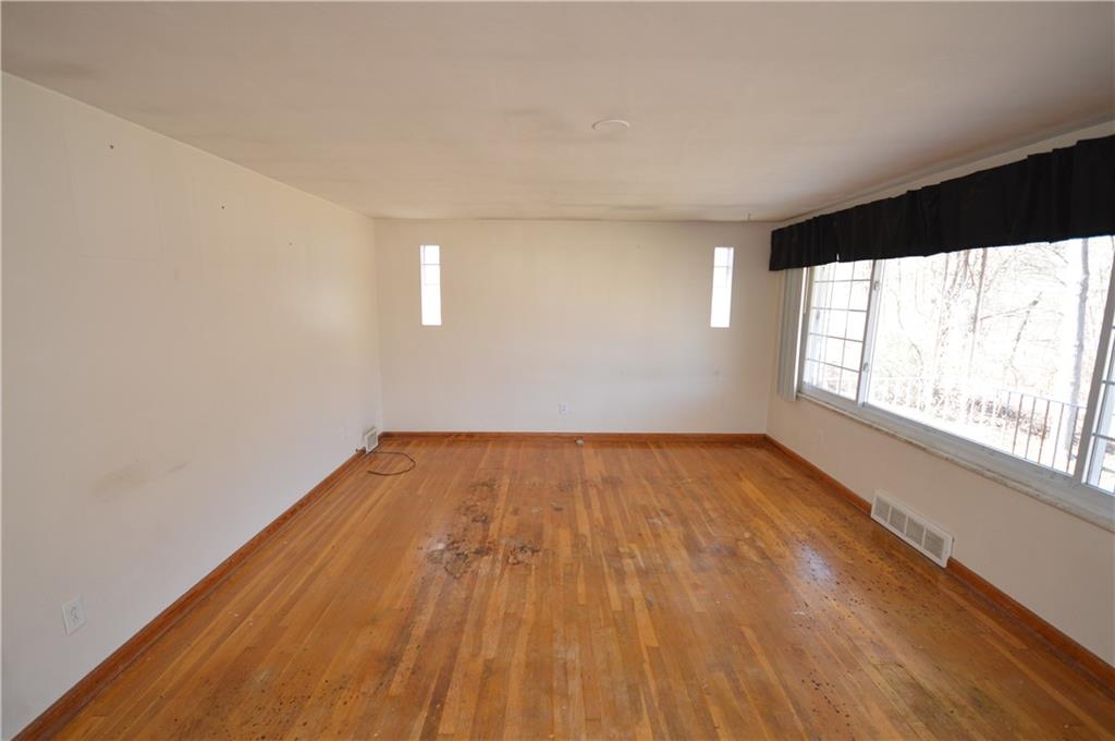122 Fitzsimmons Road Monroeville, PA 15239 - Photo 10 of 47 Gallery Image 10