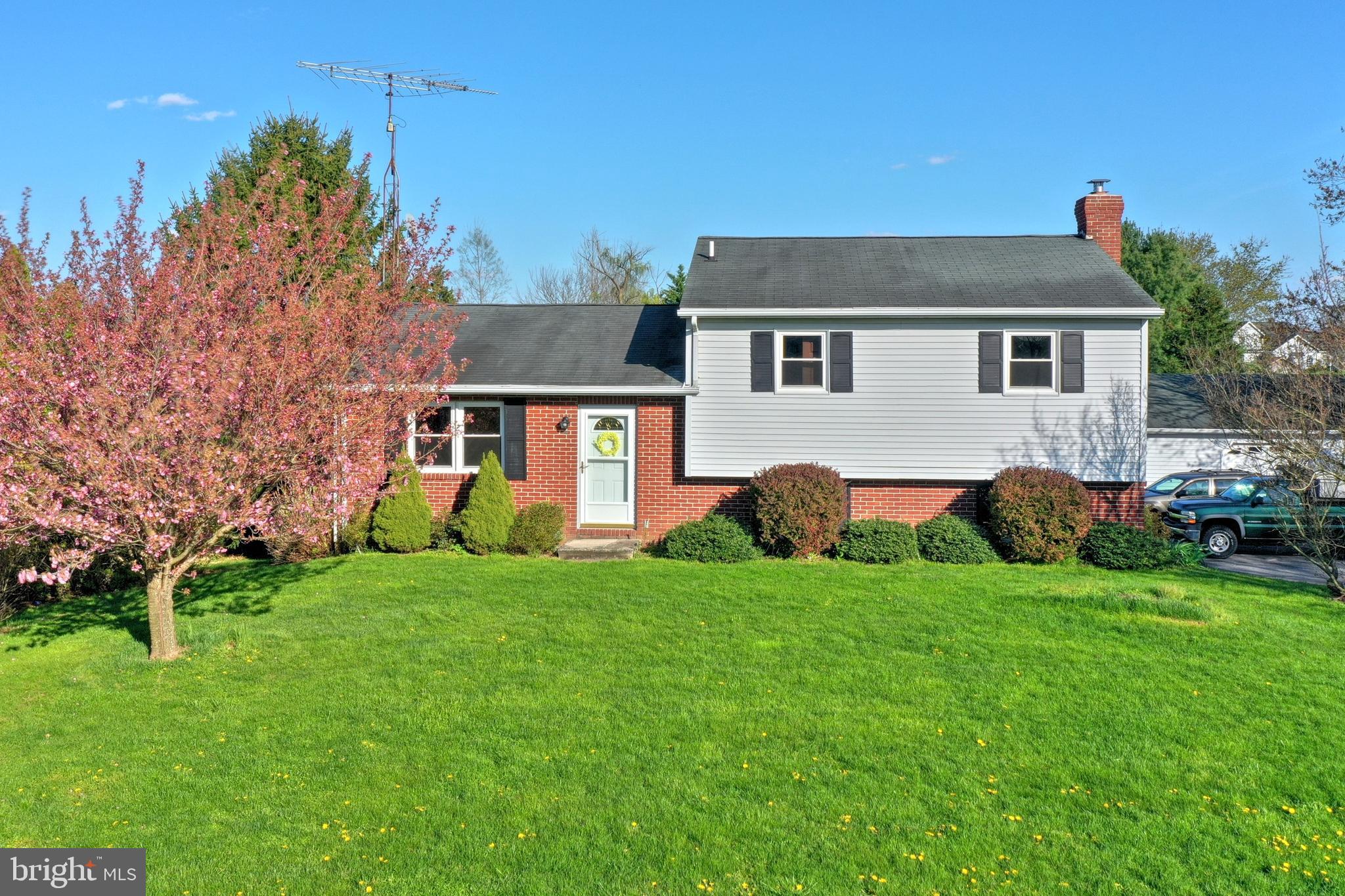 527 Teeter Road Littlestown, PA 17340 - Photo 1 of 54