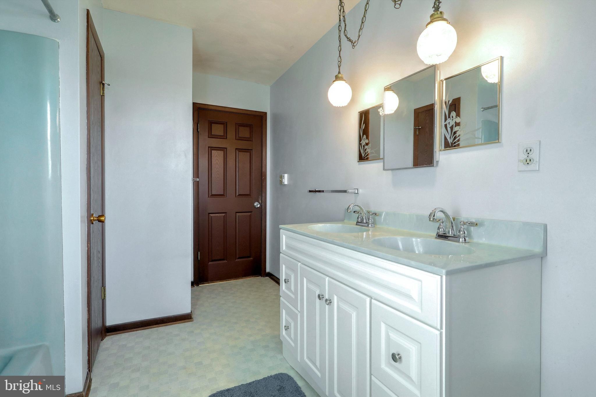 527 Teeter Road Littlestown, PA 17340 - Photo 19 of 54