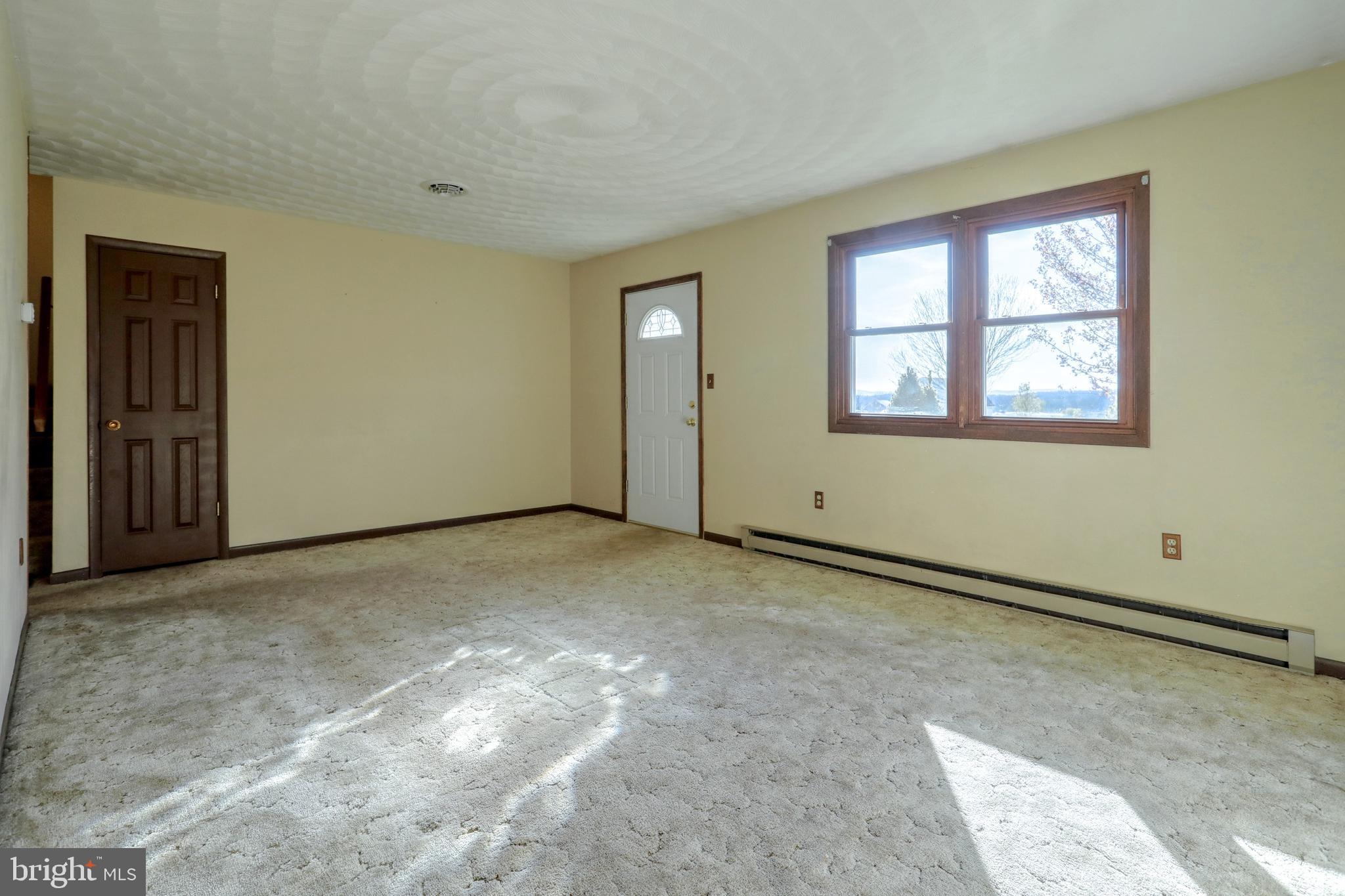 527 Teeter Road Littlestown, PA 17340 - Photo 6 of 54