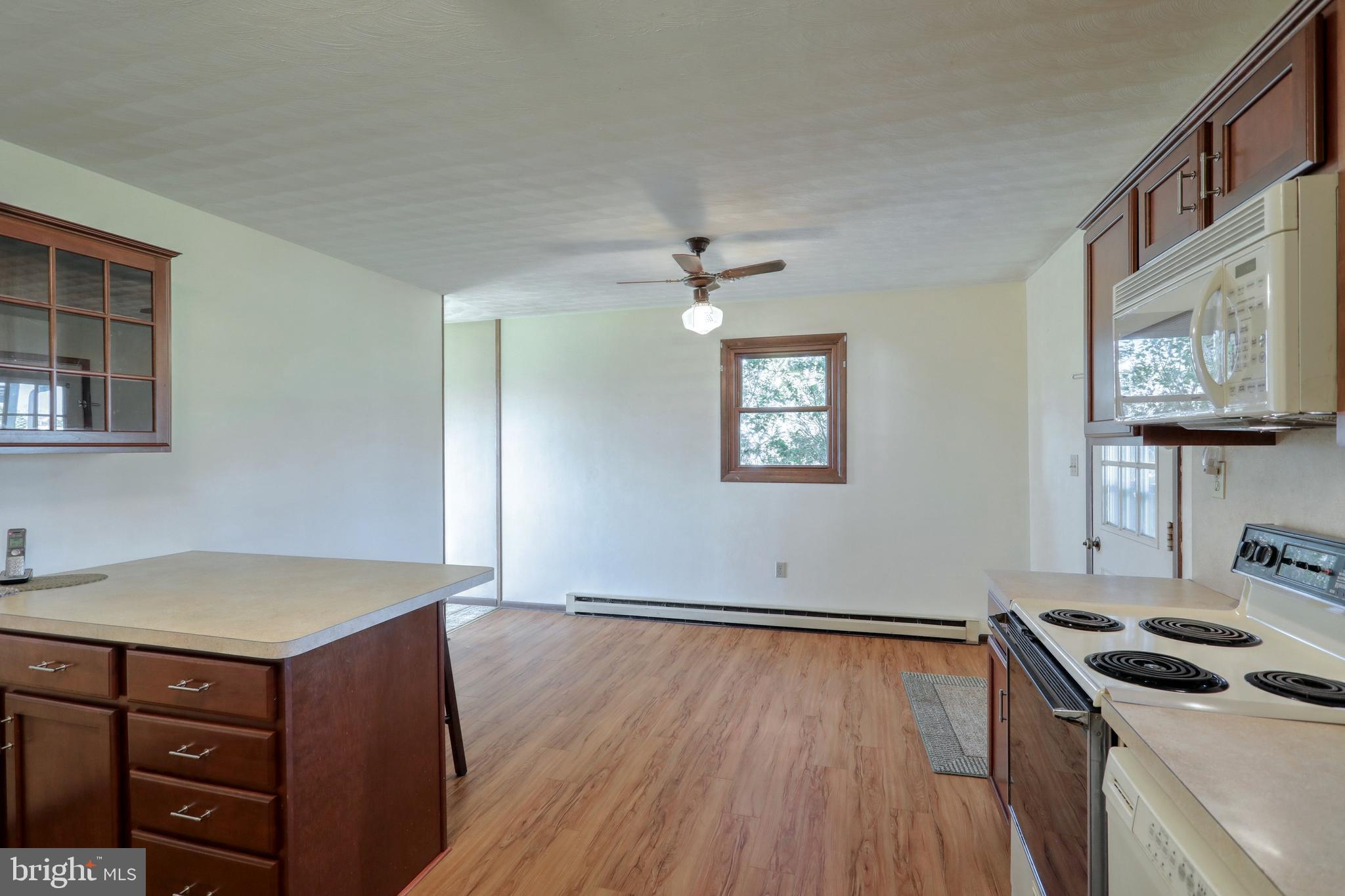 527 Teeter Road Littlestown, PA 17340 - Photo 10 of 54