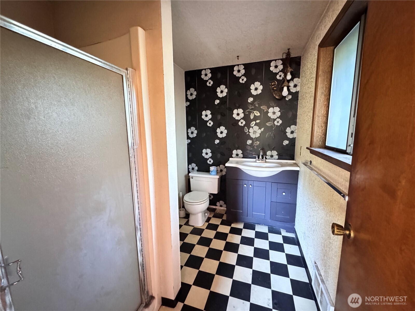 2139 Seabreeze Place Port Angeles, WA 98363 - Photo 12 of 26