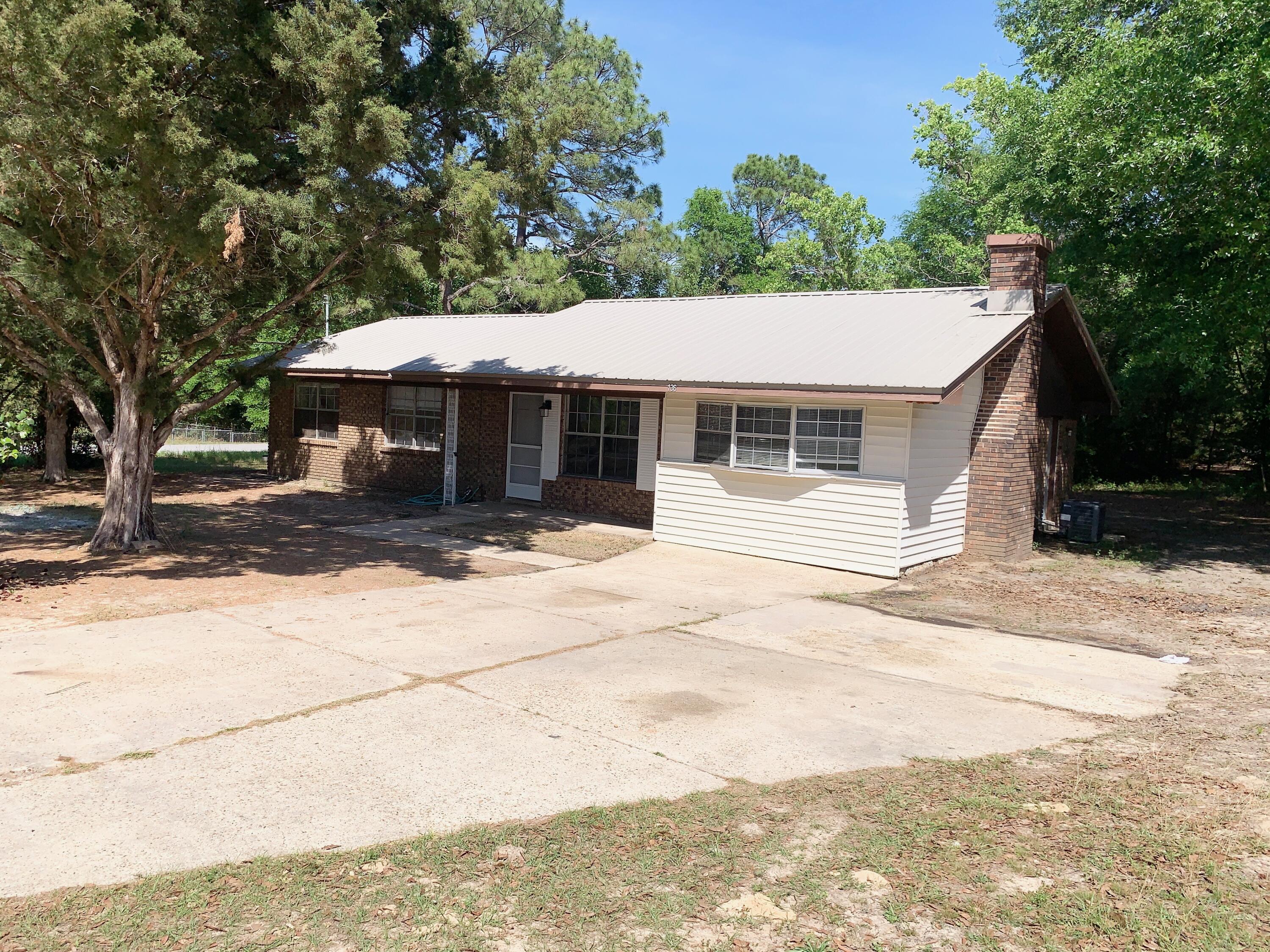 136 Juniper Lake Road DeFuniak Springs, FL 32433 - Photo 4 of 28 IMG_5824